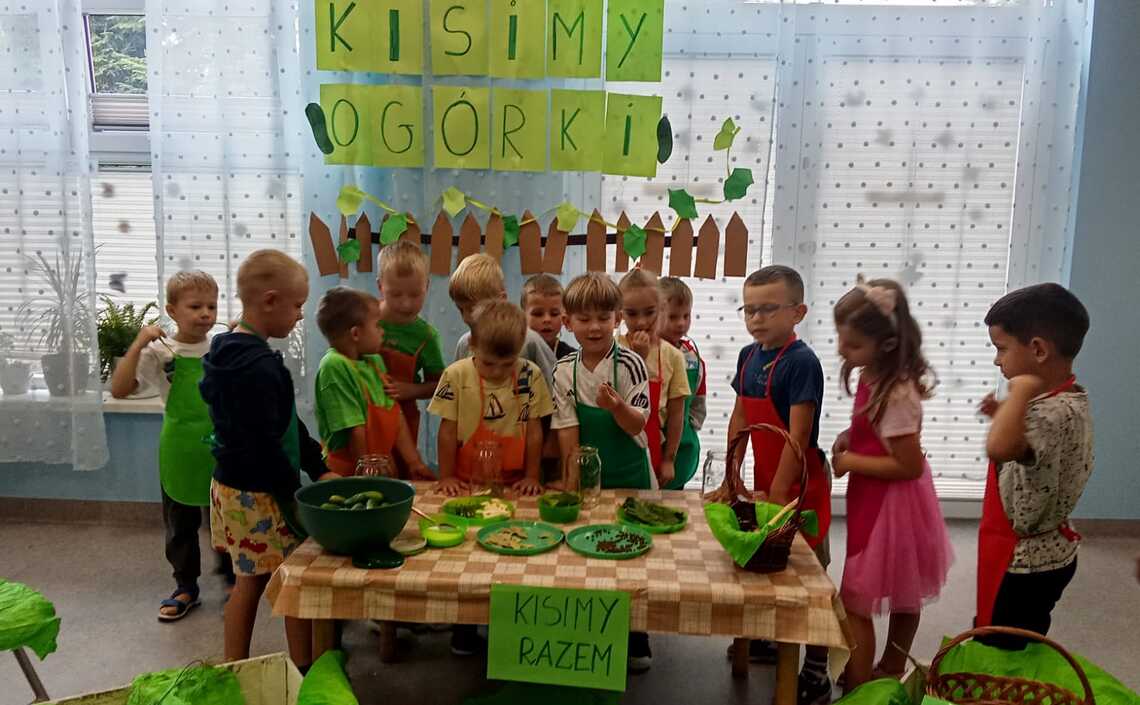 Kiszenie ogórków u SMERFÓW
