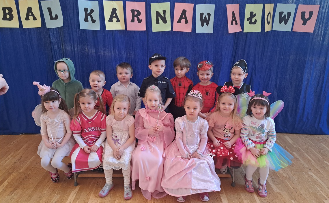 Zabawa karnawałowa w grupie Krasnoludki