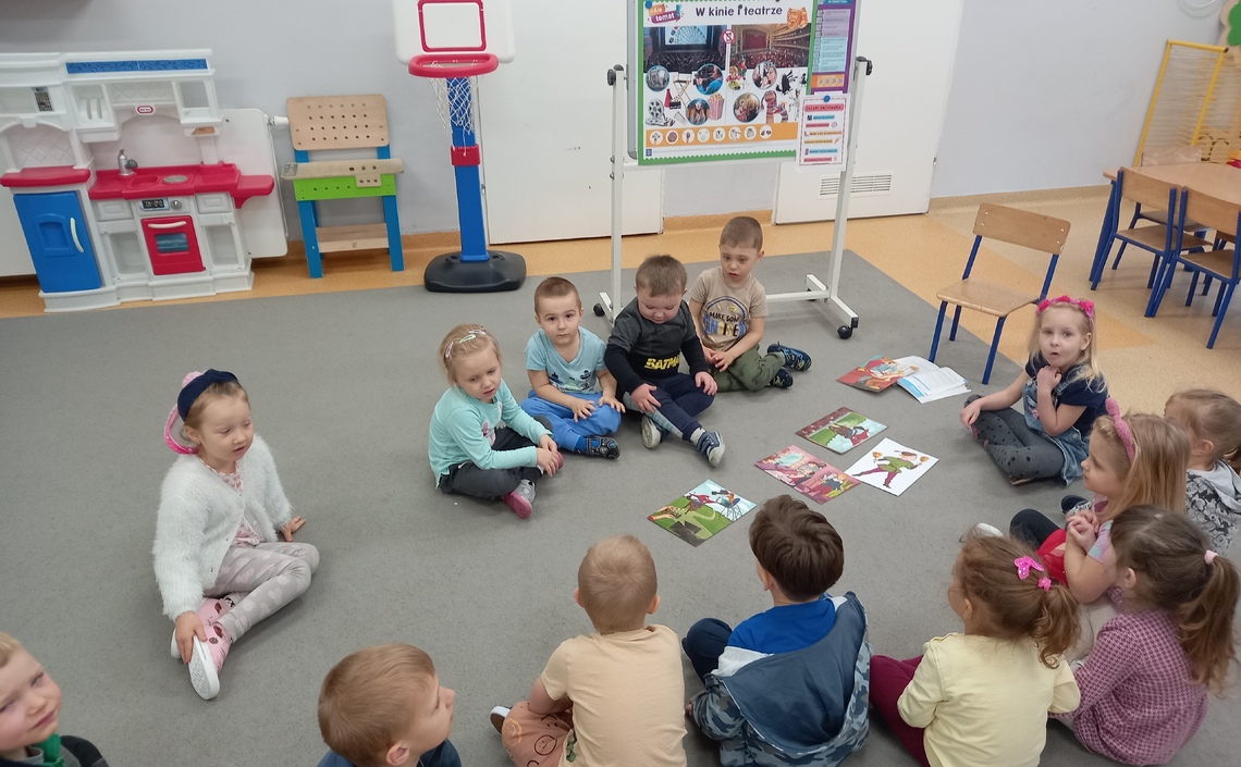 Tydzień teatru u Krasnoludków