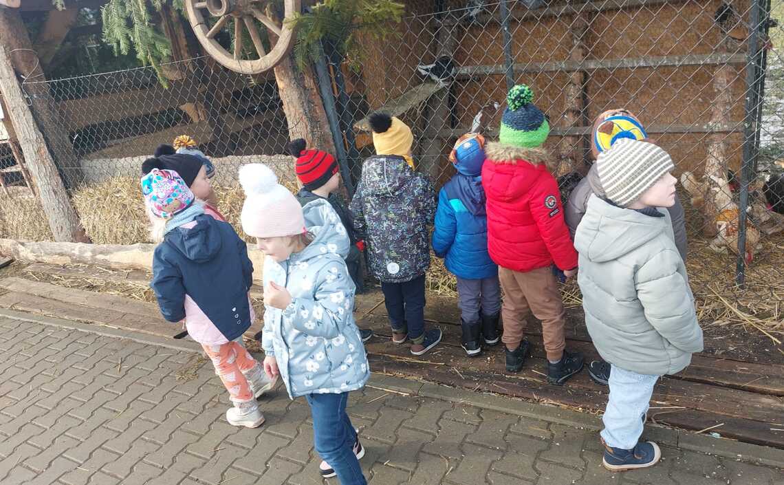 SŁONECZKA - Spacer do żywej szopki oraz zabawy na śniegu
