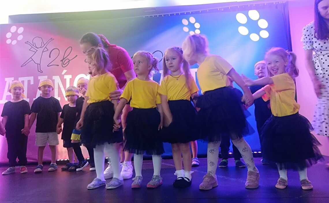 Pokaz tańca "2b Dance"  SŁONECZKA