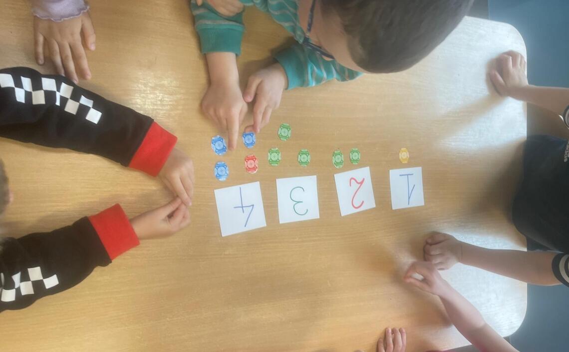 Przygotowanie do Świąt u Smerfików